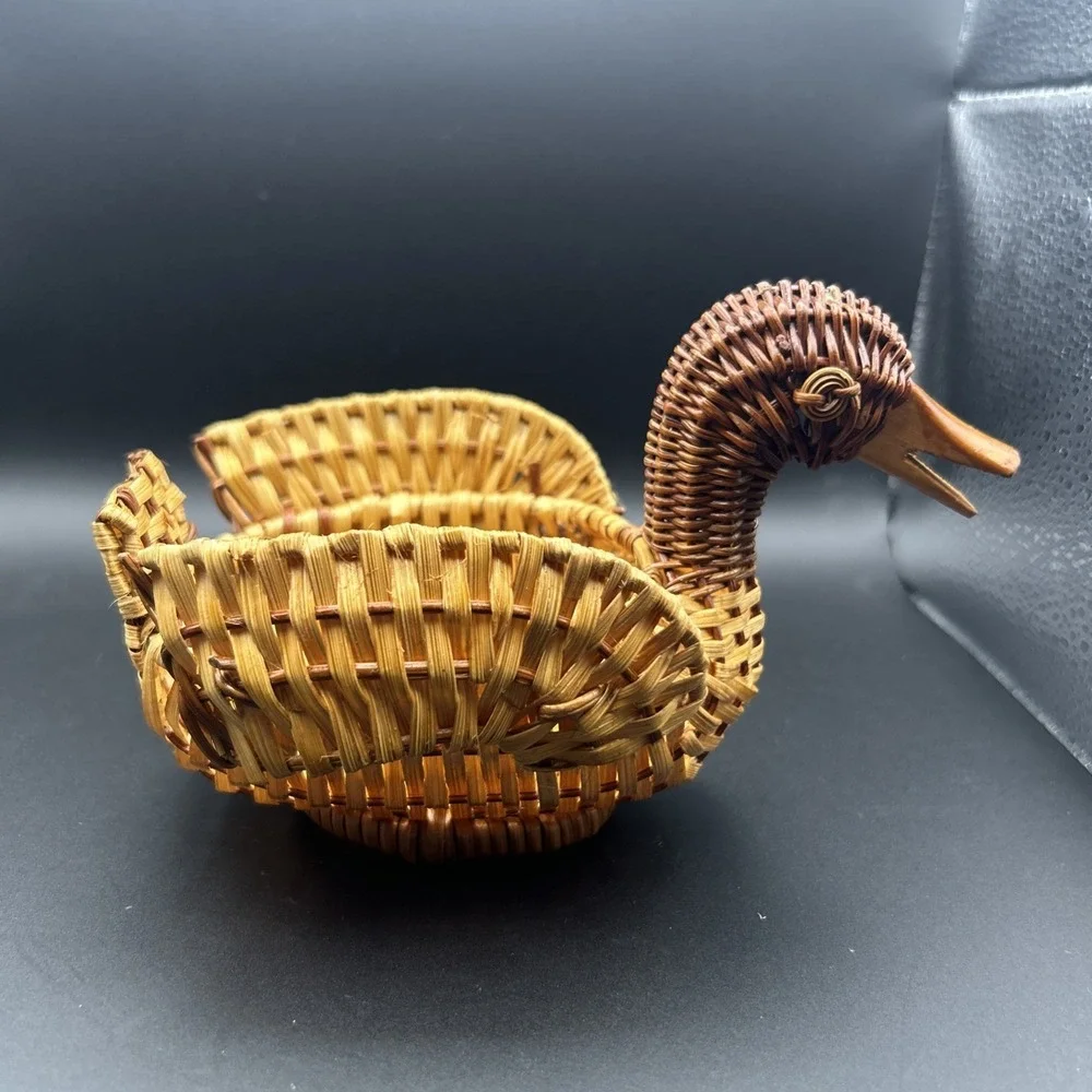 VTG Wooden Duck Rattan Basket MCM Decor Woven Trinket Box Rustic Farmhouse 6